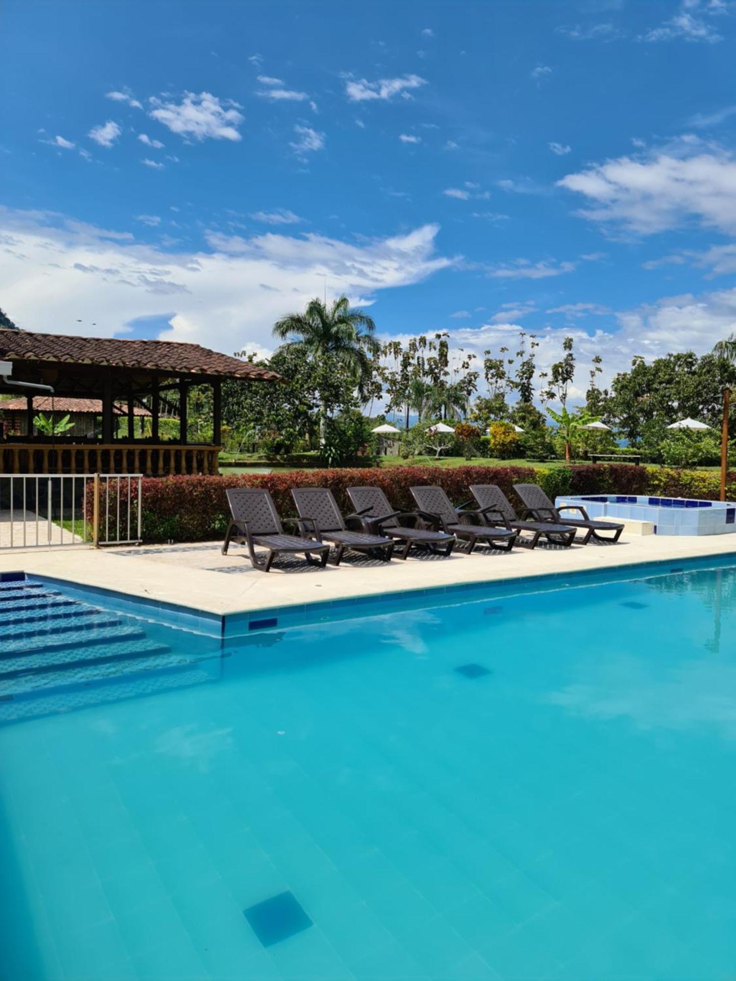 Hotel Campestre Alameda Tamesis Екстер'єр фото